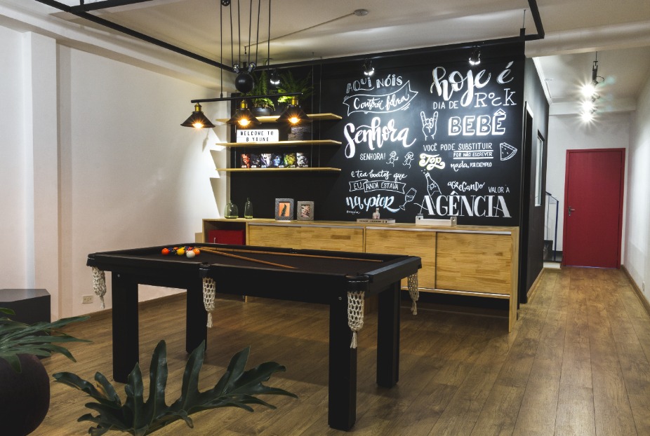 Recepção 01 - B-Young.jpeg