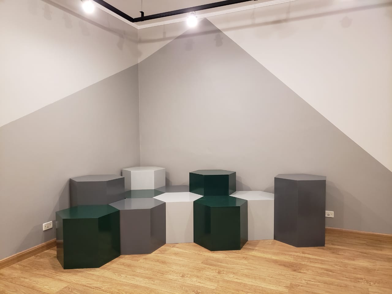 Estar 01 - B-Young.jpeg